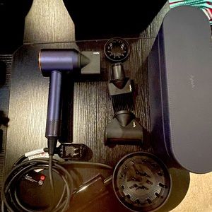 Dyson Supersonic Hairdryer in Prussian Blue and Rich Copper